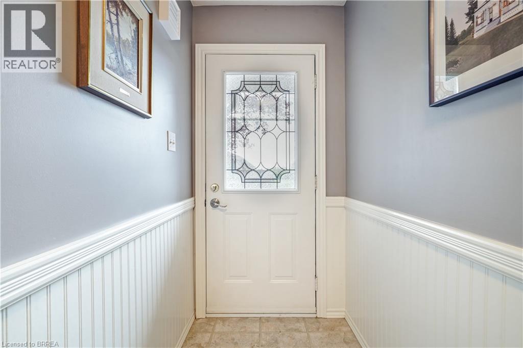 24 Griffiths Drive Unit# 9, Paris, Ontario  N3L 4C5 - Photo 6 - 40831739