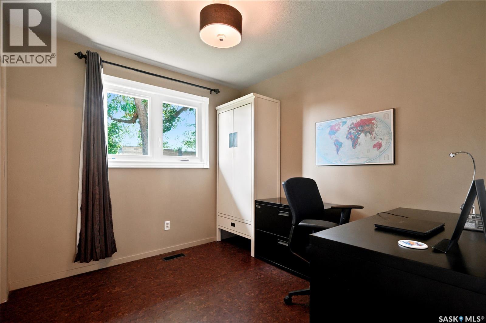 43 Columbia Drive, Saskatoon, Saskatchewan  S7K 1E6 - Photo 25 - SK044460