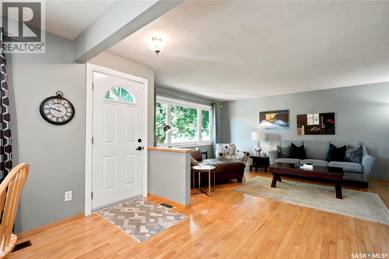 43 Columbia Drive, Saskatoon, Saskatchewan  S7K 1E6 - Photo 4 - SK044460