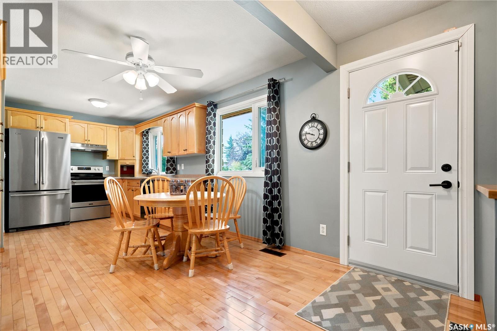 43 Columbia Drive, Saskatoon, Saskatchewan  S7K 1E6 - Photo 6 - SK044460