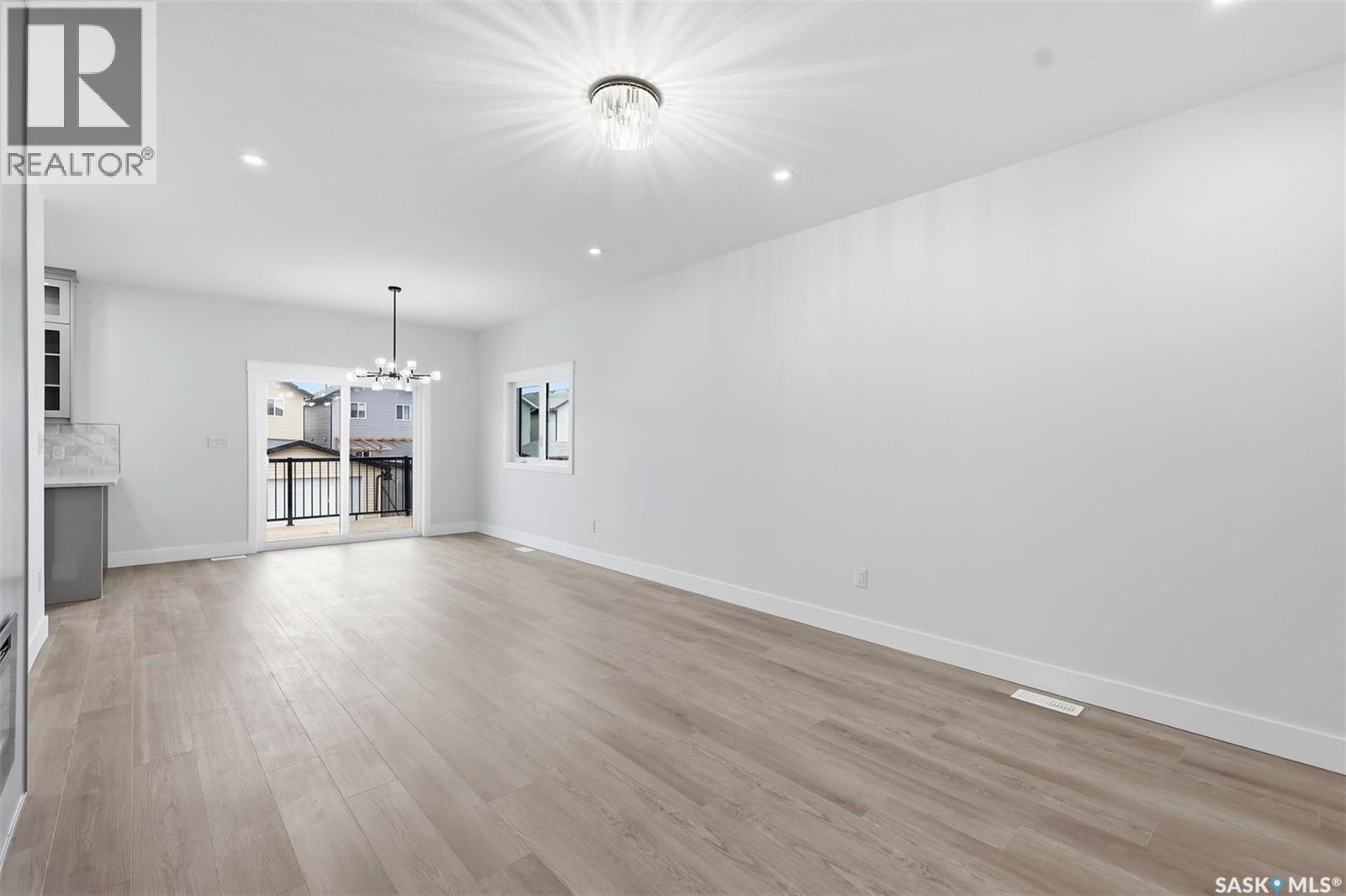 1215 Nightingale Terrace, Saskatoon, Saskatchewan  S7L 7R6 - Photo 7 - SK044206