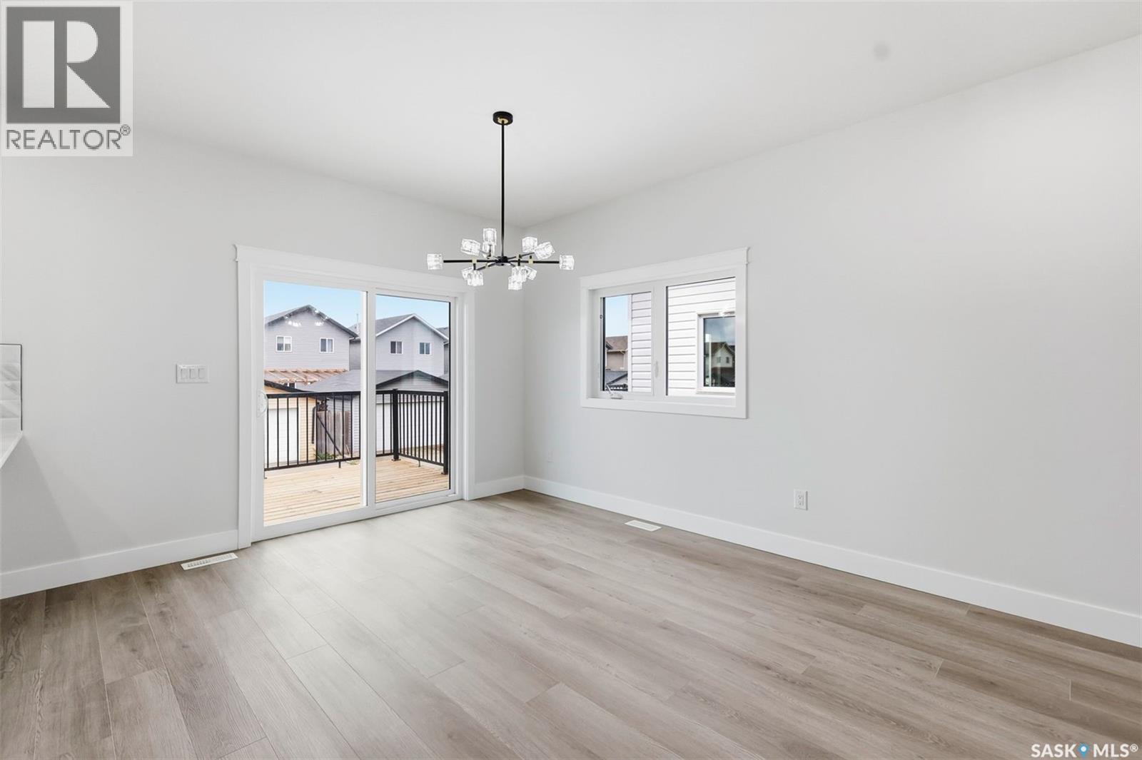 1215 Nightingale Terrace, Saskatoon, Saskatchewan  S7L 7R6 - Photo 8 - SK044206
