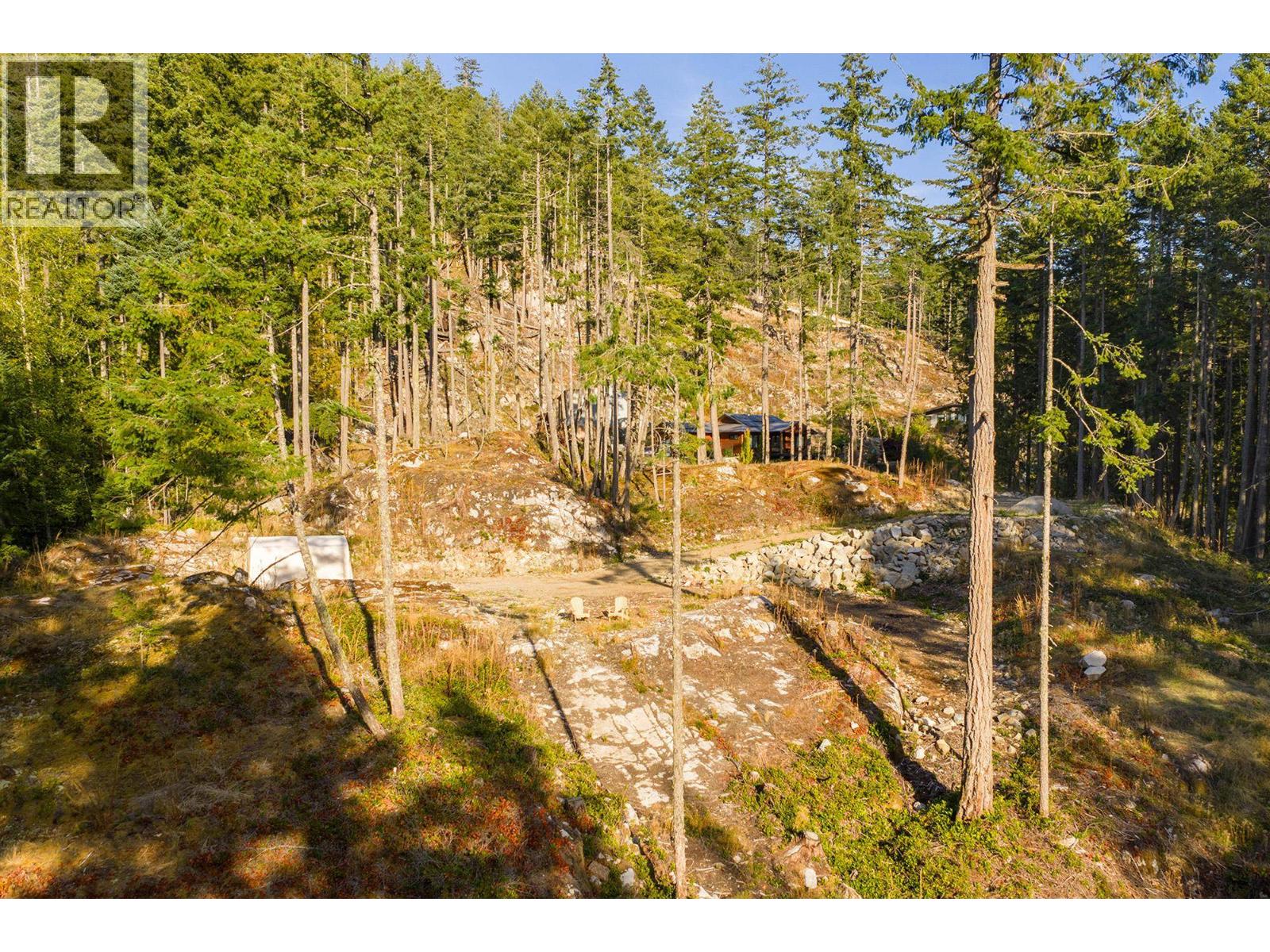 1570 Douglas Road, Bowen Island, British Columbia  V0N 1G2 - Photo 3 - R3052556