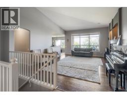 632 Arrowleaf Lane, Kelowna, British Columbia  V1W 4Y5 - Photo 8 - 10394302