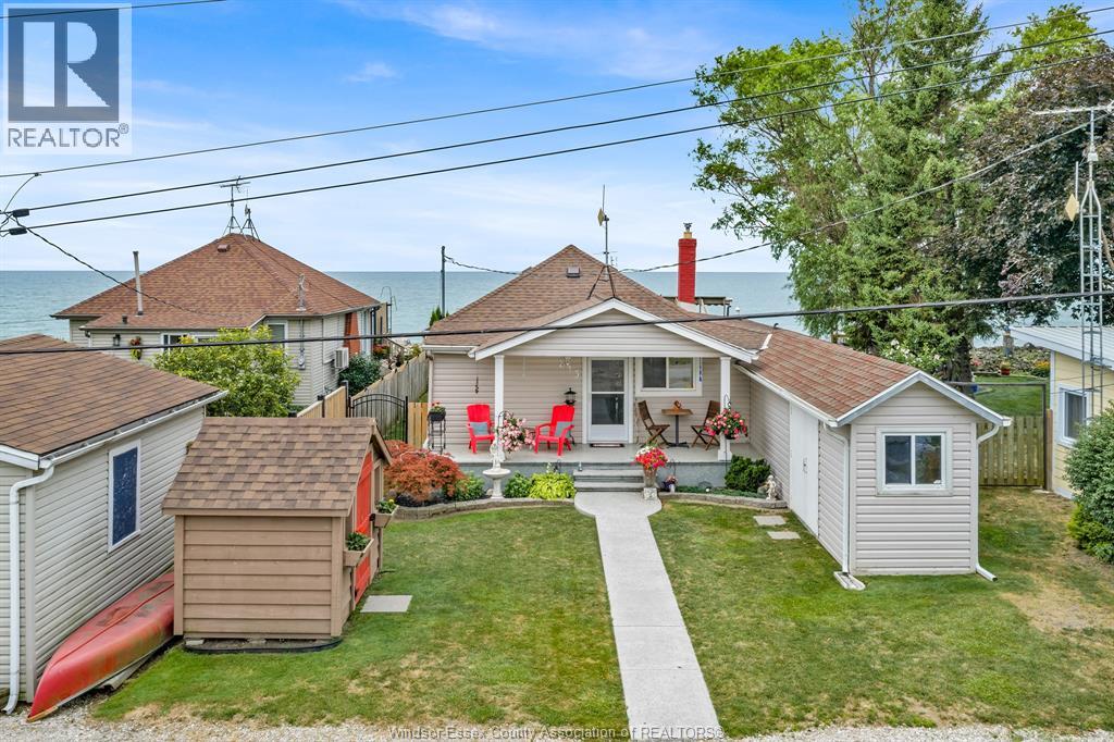 MLS# 26018767: 813 Erie Shores DRIVE, Colchester, Canada