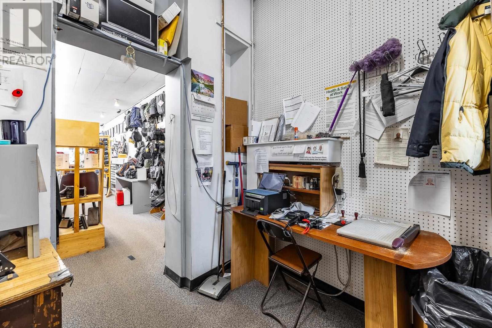 716-718 Queen St E, Sault Ste. Marie, Ontario P6A 2A9 - Photo 8 - SM261383