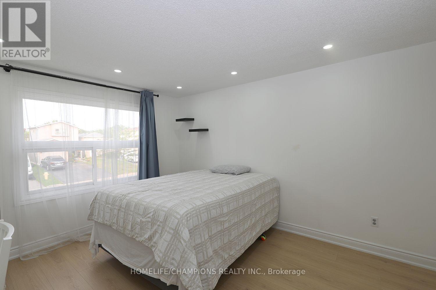 1428 Outlet Drive, Oshawa, Ontario  L1J 7Z5 - Photo 11 - E13629068