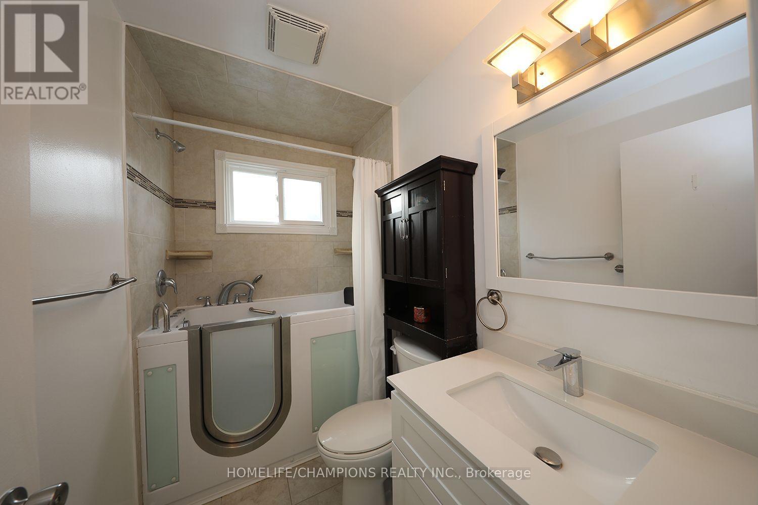 1428 Outlet Drive, Oshawa, Ontario  L1J 7Z5 - Photo 13 - E13629068