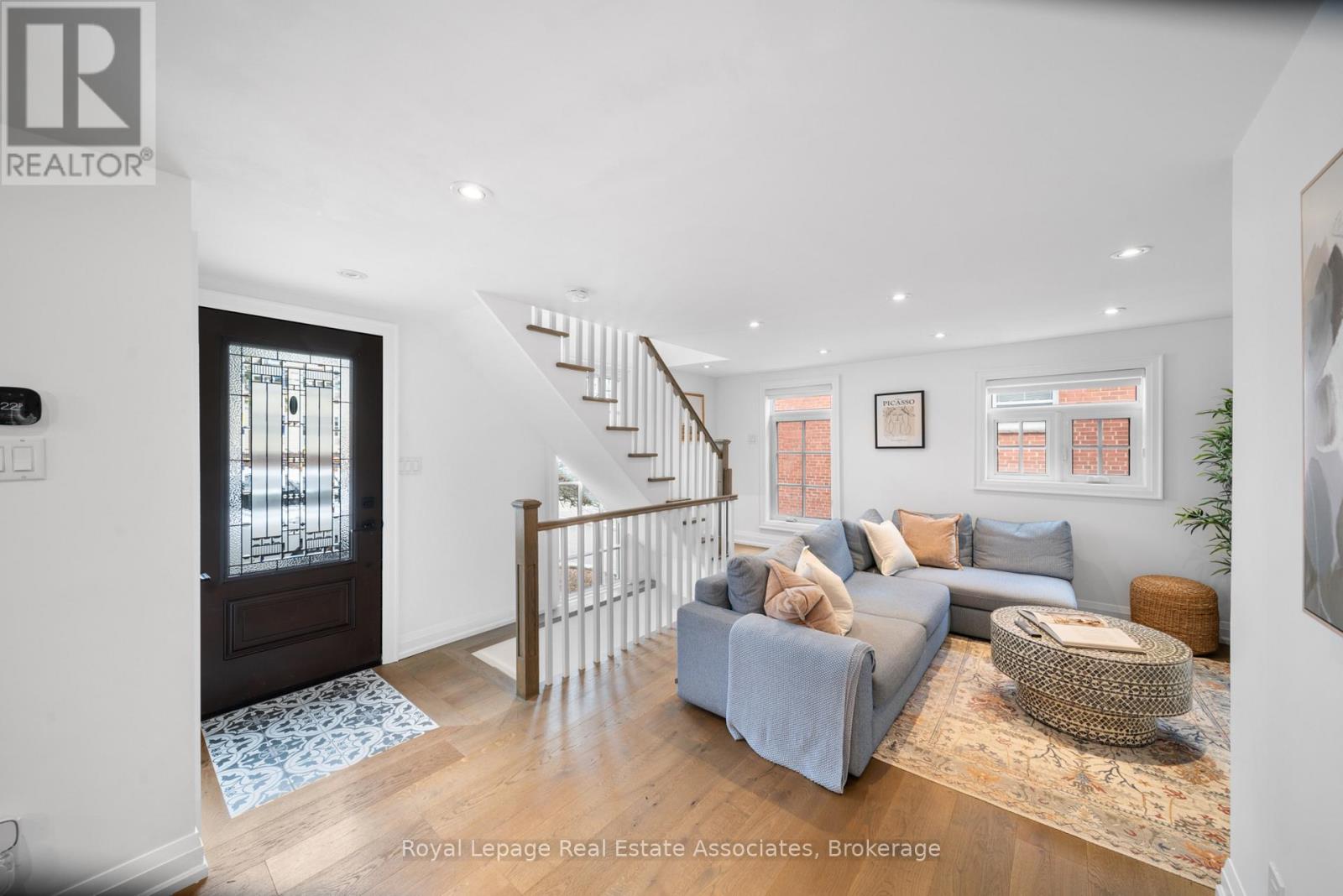 36 Mississauga Road N, Mississauga, Ontario  L5H 2H6 - Photo 4 - W13027242