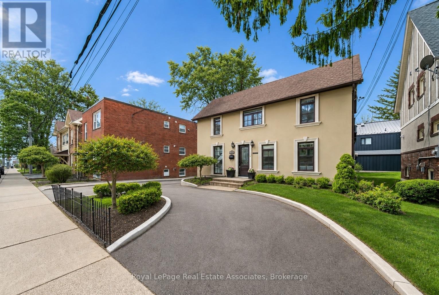 36 Mississauga Road N, Mississauga, Ontario  L5H 2H6 - Photo 2 - W13027242