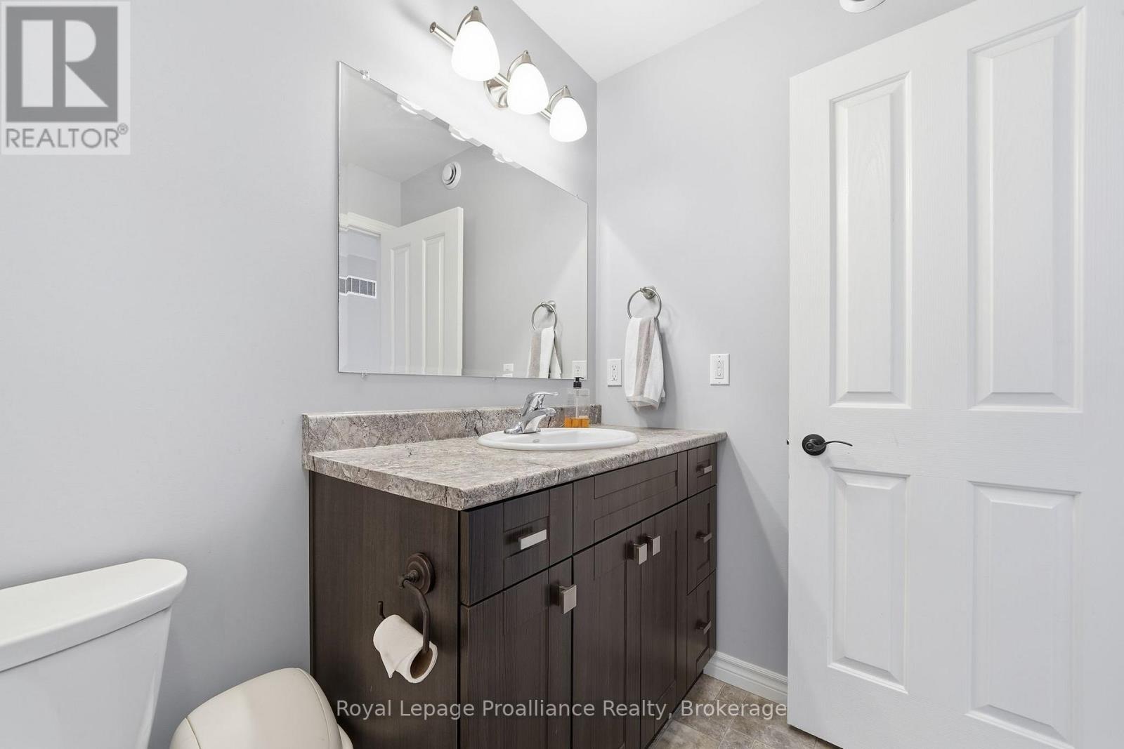 33 Chinook Street, Belleville, Ontario  K8P 0C6 - Photo 27 - X13635308