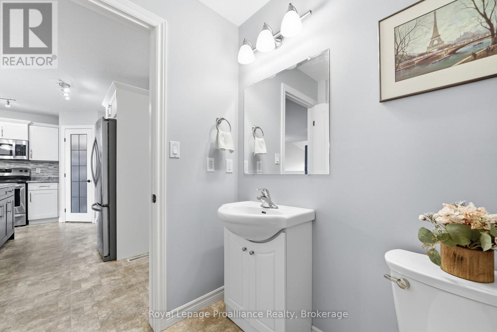 33 Chinook Street, Belleville, Ontario  K8P 0C6 - Photo 29 - X13635308