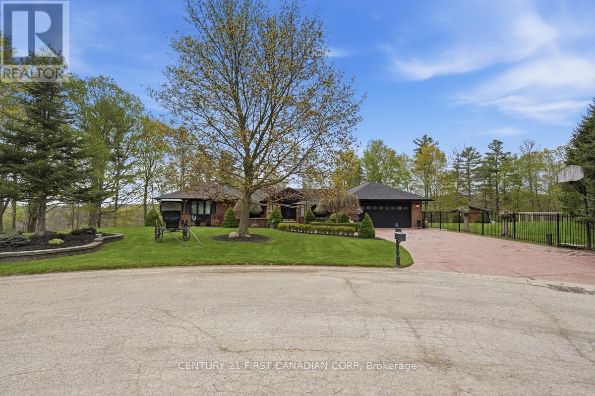 2314 Lime Kiln Drive, London South, Ontario  N6K 4P6 - Photo 1 - X13635588