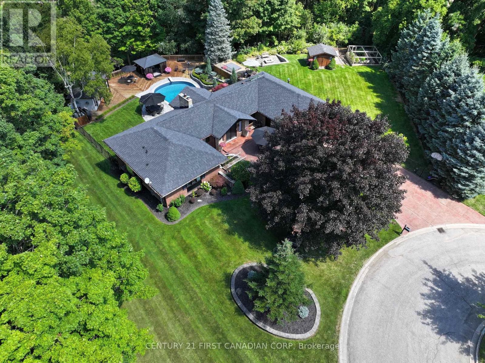 2314 Lime Kiln Drive, London South, Ontario  N6K 4P6 - Photo 3 - X13635588