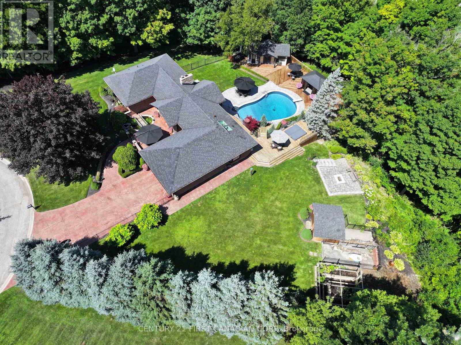 2314 Lime Kiln Drive, London South, Ontario  N6K 4P6 - Photo 4 - X13635588