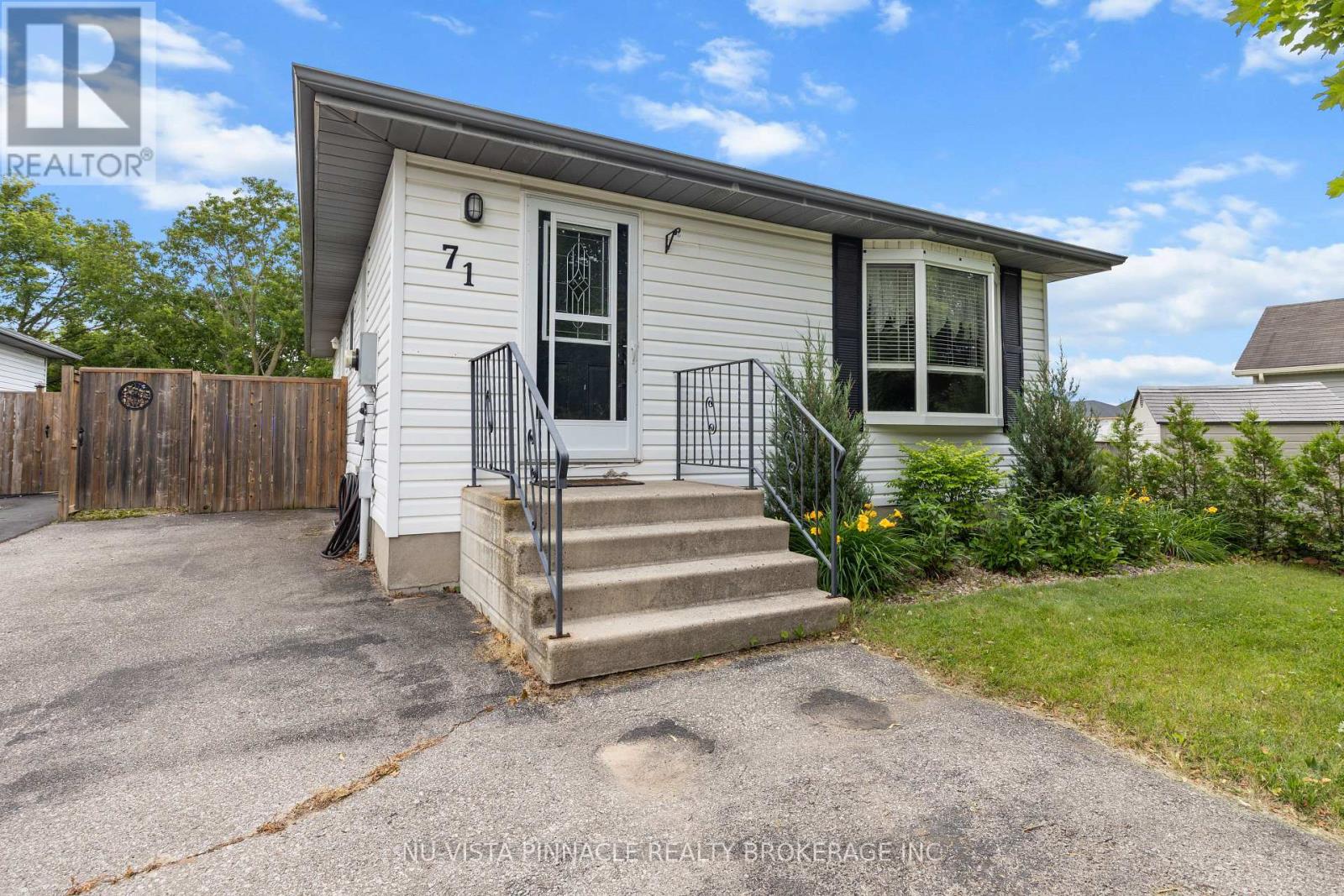 71 Melanie Drive, Aylmer, Ontario  N5H 3G5 - Photo 3 - X13635618