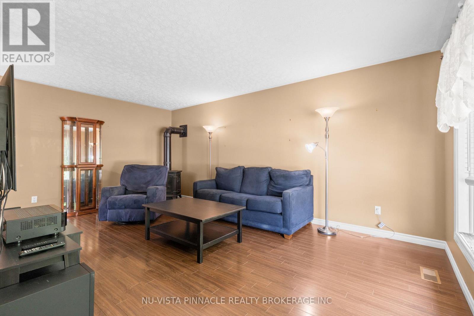 71 Melanie Drive, Aylmer, Ontario  N5H 3G5 - Photo 7 - X13635618