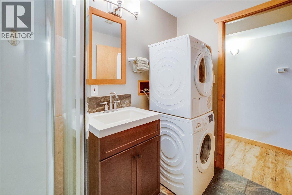5631 Longbeach Road, Nelson, British Columbia  V1L 6N9 - Photo 52 - 10374255