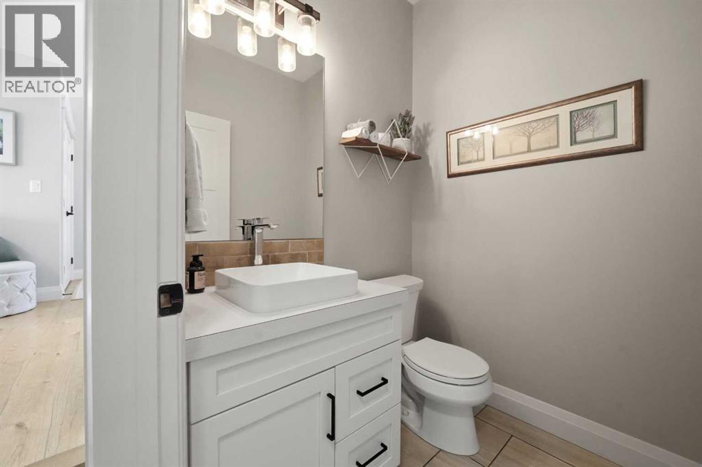110 Longmire Close, Red Deer, Alberta  T4R 0T1 - Photo 12 - A2333240