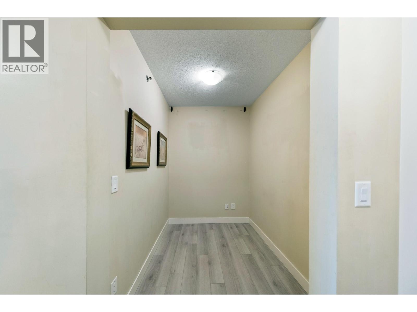1089 Sunset Drive Unit# 402, Kelowna, British Columbia  V1Y 9Z3 - Photo 16 - 10389602