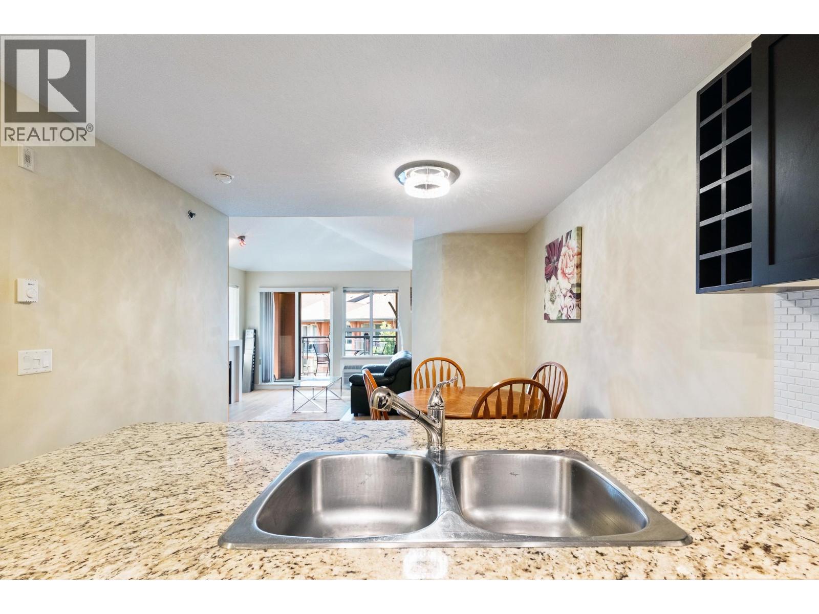 1089 Sunset Drive Unit# 402, Kelowna, British Columbia  V1Y 9Z3 - Photo 10 - 10389602