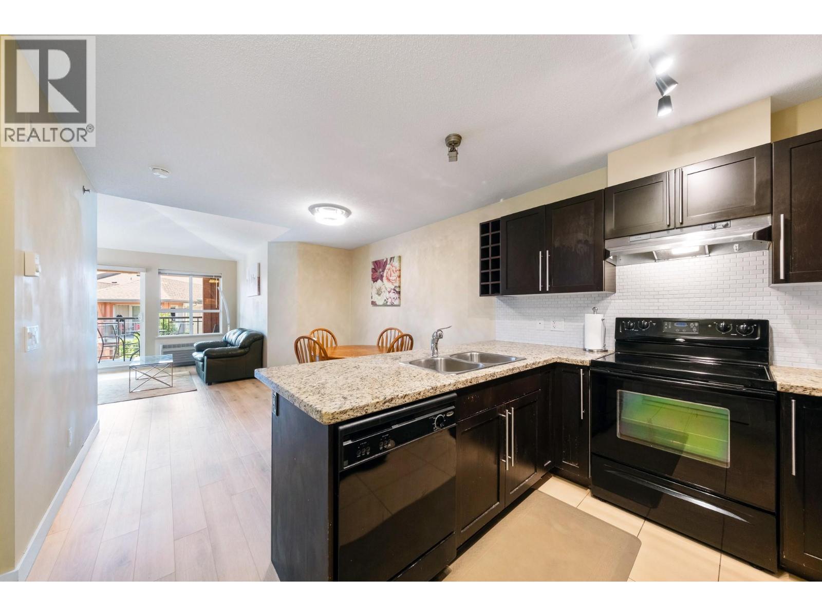1089 Sunset Drive Unit# 402, Kelowna, British Columbia  V1Y 9Z3 - Photo 7 - 10389602