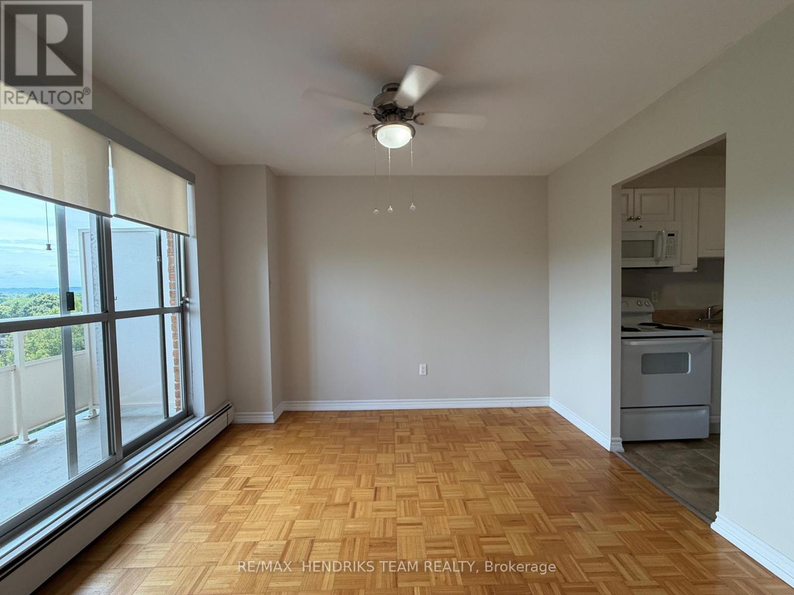 809 - 60 Windward Street, St. Catharines, Ontario  L2M 4H2 - Photo 4 - X13635450