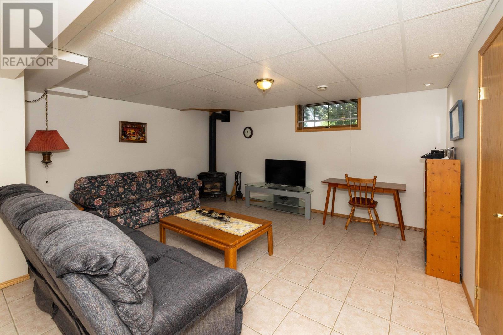 757 Porcupine Blvd, Thunder Bay, Ontario  P7C 5Y9 - Photo 24 - TB2602223