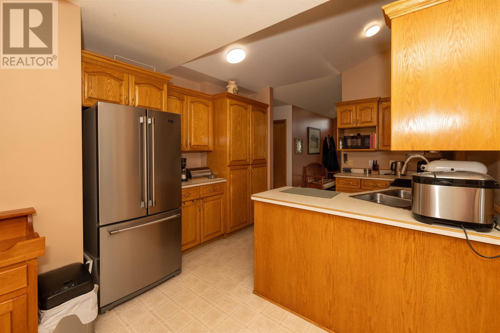 757 Porcupine Blvd, Thunder Bay, Ontario  P7C 5Y9 - Photo 8 - TB2602223