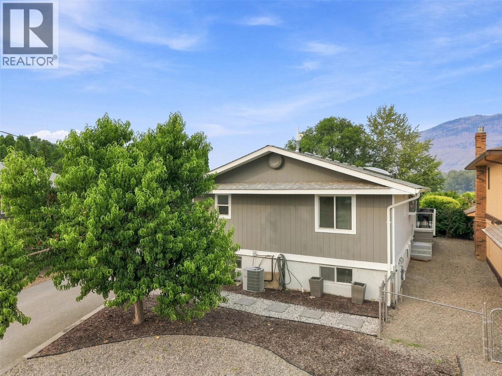728 DRIFTWOOD Place Kamloops Photo 2