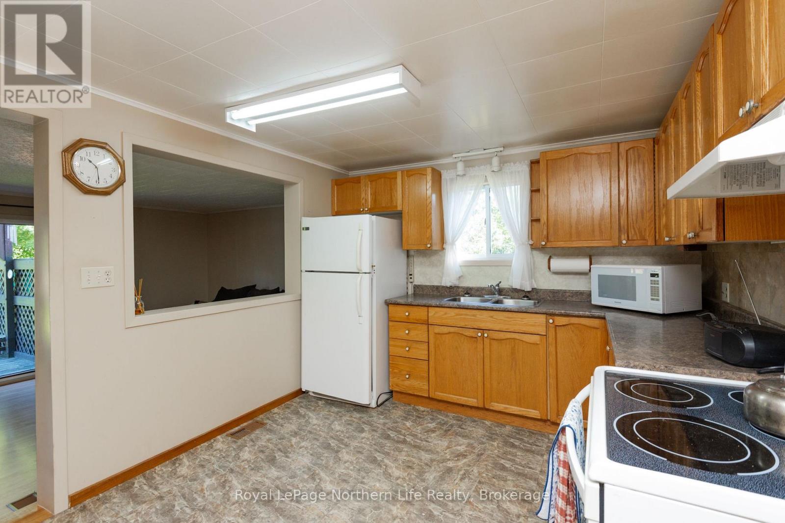 24 Village Road, Unorganized Townships, Ontario  P0H 2K0 - Photo 16 - X13635440