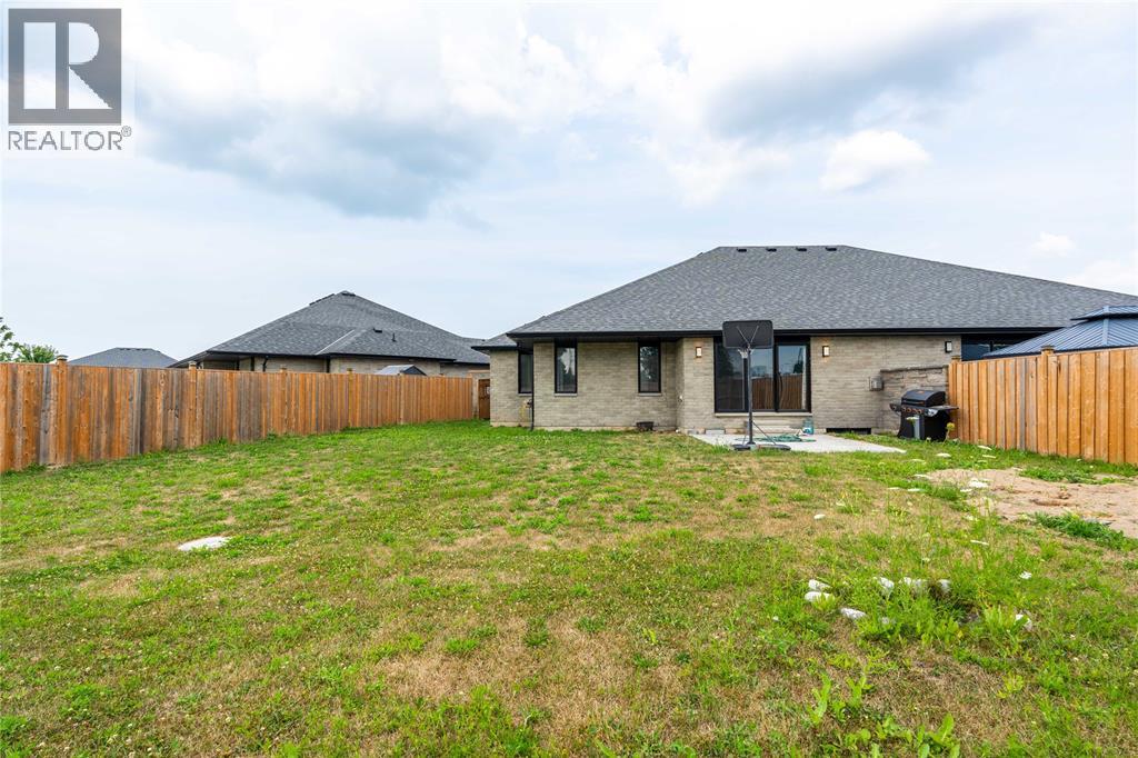 709 Ferdinands Crescent, Sarnia, Ontario  N7W 0B5 - Photo 36 - 26018734