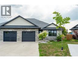 709 FERDINANDS CRESCENT, Sarnia, Ontario