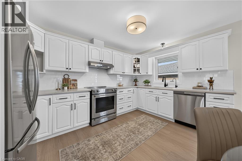 457 Eastbridge Boulevard, Waterloo, Ontario  N2K 3Y4 - Photo 13 - 40853074