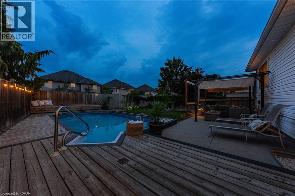 457 Eastbridge Boulevard, Waterloo, Ontario  N2K 3Y4 - Photo 44 - 40853074