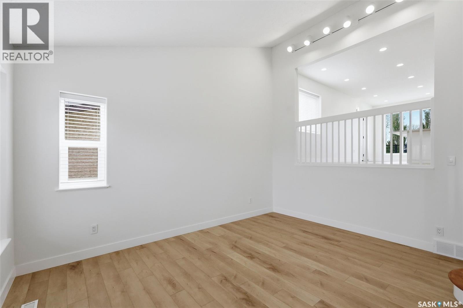 607 Addie Crescent, Saskatoon, Saskatchewan  S7N 3K7 - Photo 4 - SK041301