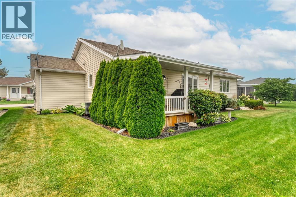 5600 BLACKWELL Sideroad Unit# 465 Sarnia Ontario Canada N7W1B7 5