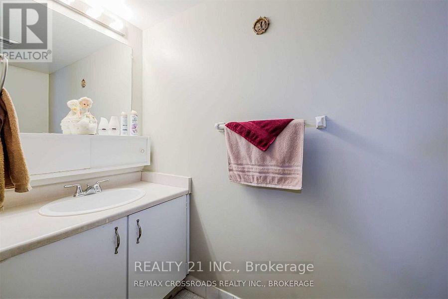 811 - 25 Sunrise Avenue S, Toronto, Ontario  M4A 2S2 - Photo 17 - C13635390