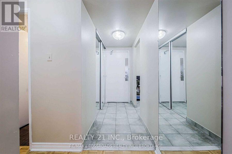 811 - 25 Sunrise Avenue S, Toronto, Ontario  M4A 2S2 - Photo 4 - C13635390