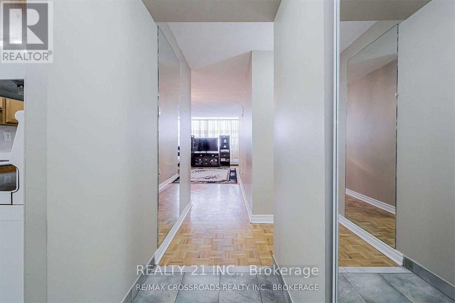 811 - 25 Sunrise Avenue S, Toronto, Ontario  M4A 2S2 - Photo 6 - C13635390