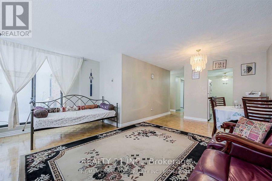 811 - 25 Sunrise Avenue S, Toronto, Ontario  M4A 2S2 - Photo 9 - C13635390