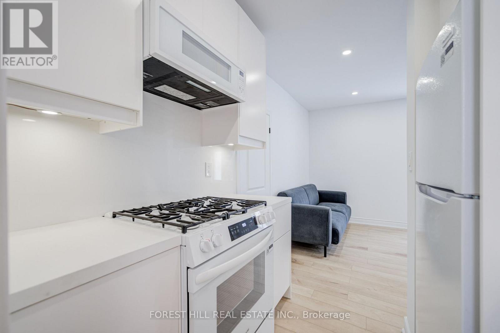 5 - 85 Vaughan Road, Toronto, Ontario  M6C 2L9 - Photo 15 - C13635436