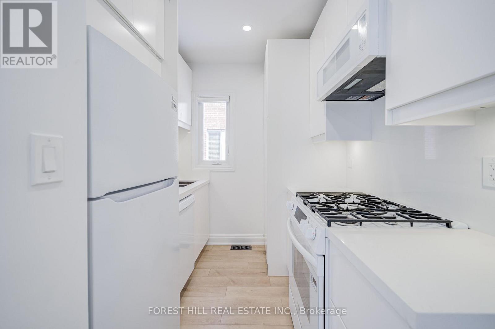 5 - 85 Vaughan Road, Toronto, Ontario  M6C 2L9 - Photo 17 - C13635436