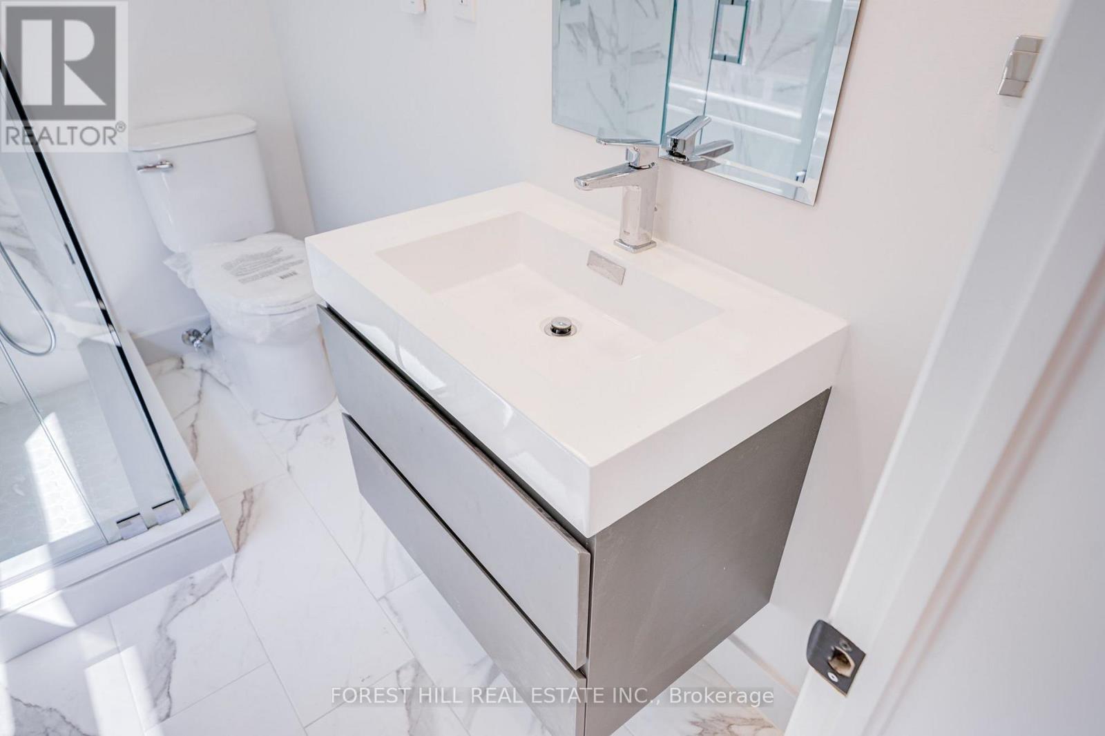 5 - 85 Vaughan Road, Toronto, Ontario  M6C 2L9 - Photo 25 - C13635436
