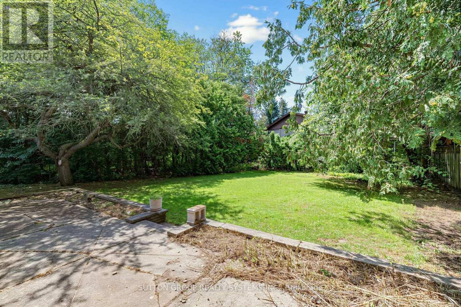 4 Banbury Road, Toronto, Ontario  M3B 2L3 - Photo 10 - C13635540
