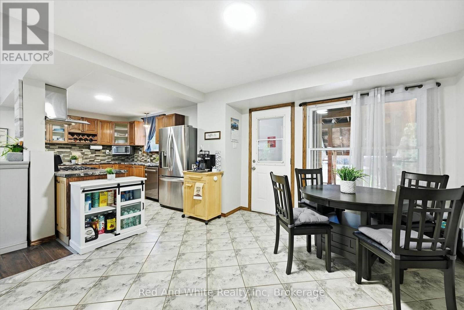 450 East 42nd Street, Hamilton, Ontario  L8T 3B3 - Photo 14 - X13635638