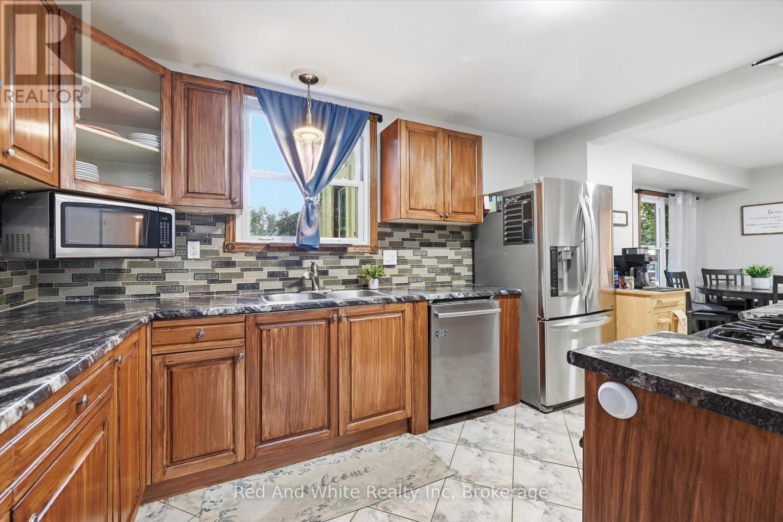 450 East 42nd Street, Hamilton, Ontario  L8T 3B3 - Photo 8 - X13635638