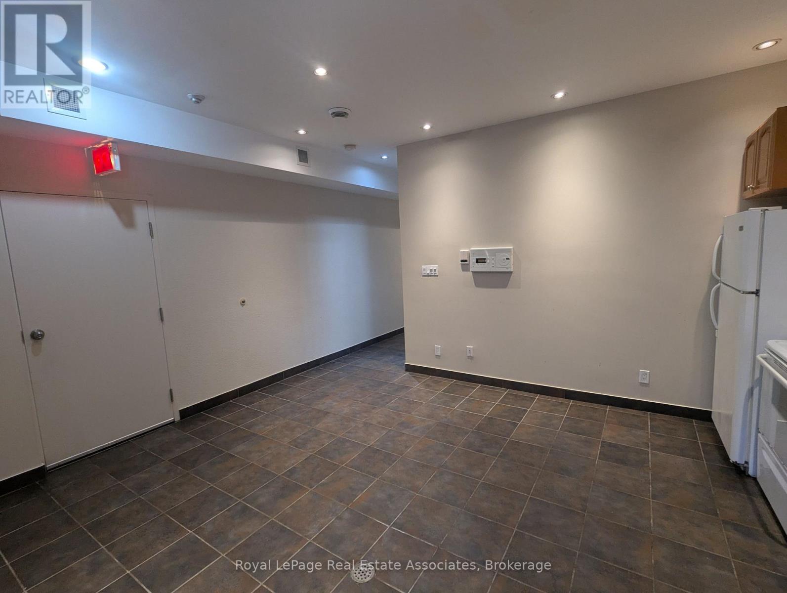 4 - 48 Mississauga Road N, Mississauga, Ontario  L5H 2H8 - Photo 11 - W13504786