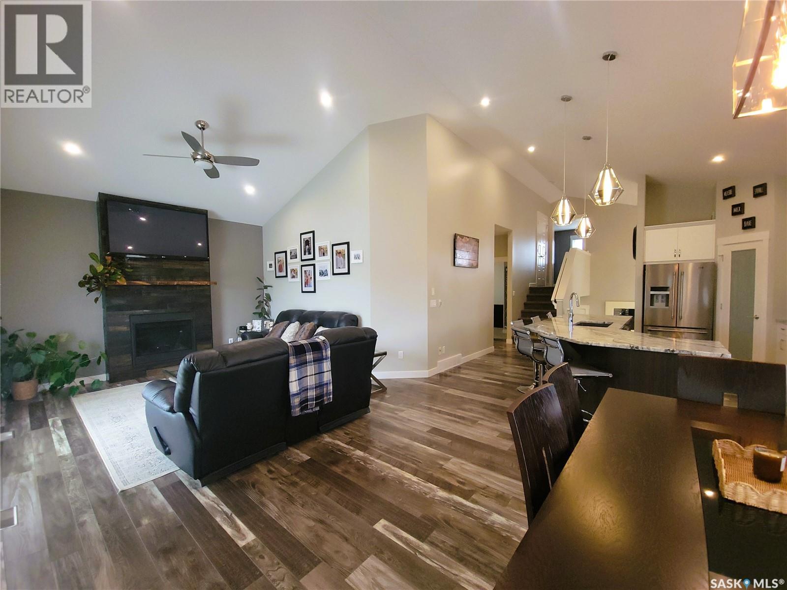 626 Kinloch Crescent, Saskatoon, Saskatchewan  S7M 5X2 - Photo 5 - SK044376