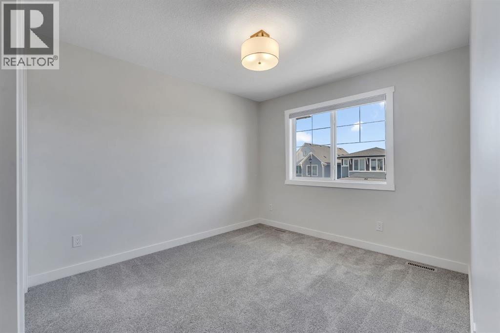 1489 Bayview Point SW, Airdrie, Alberta  T4B 5K1 - Photo 32 - A2325425